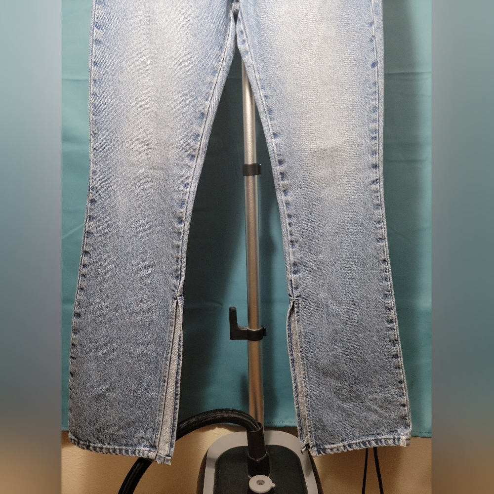 Jeans - Picture 2 of 7